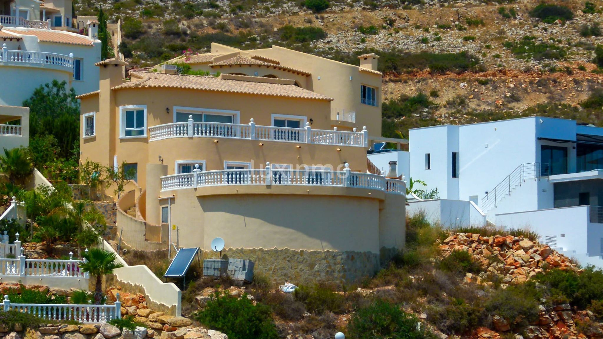 Vista exterior de Casa o xalet en venda en Benitachell / El Poble Nou de Benitatxell amb Aire condicionat, Calefacció i Traster