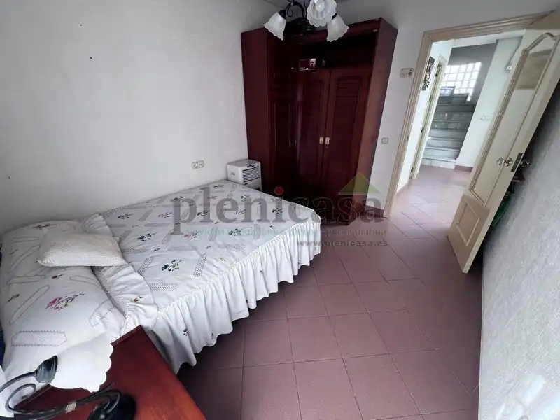Dormitori de Casa o xalet en venda en Punta Umbría amb Aire condicionat, Calefacció i Jardí privat