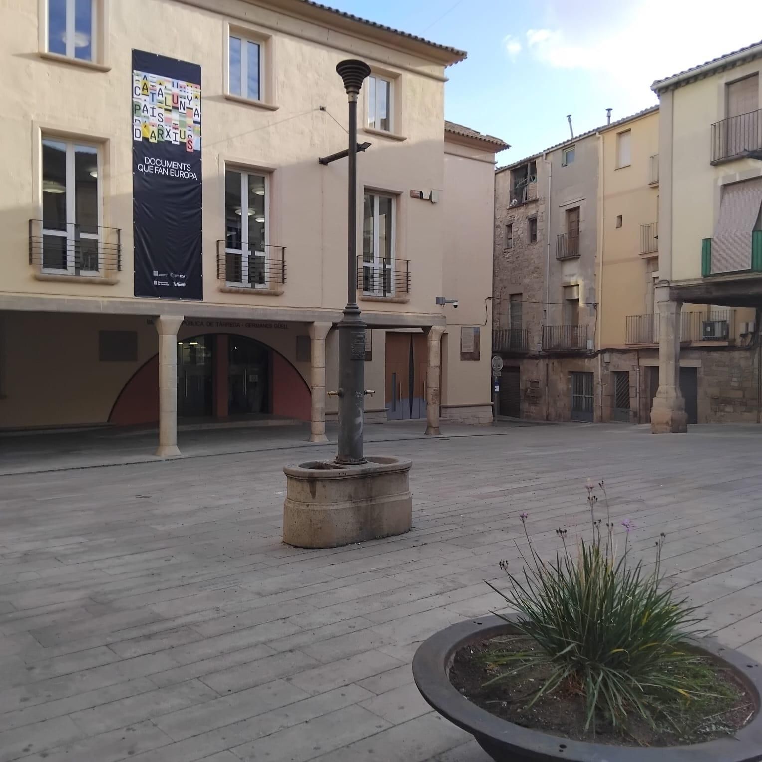 Exterior view of House or chalet for sale in Tàrrega  with Terrace