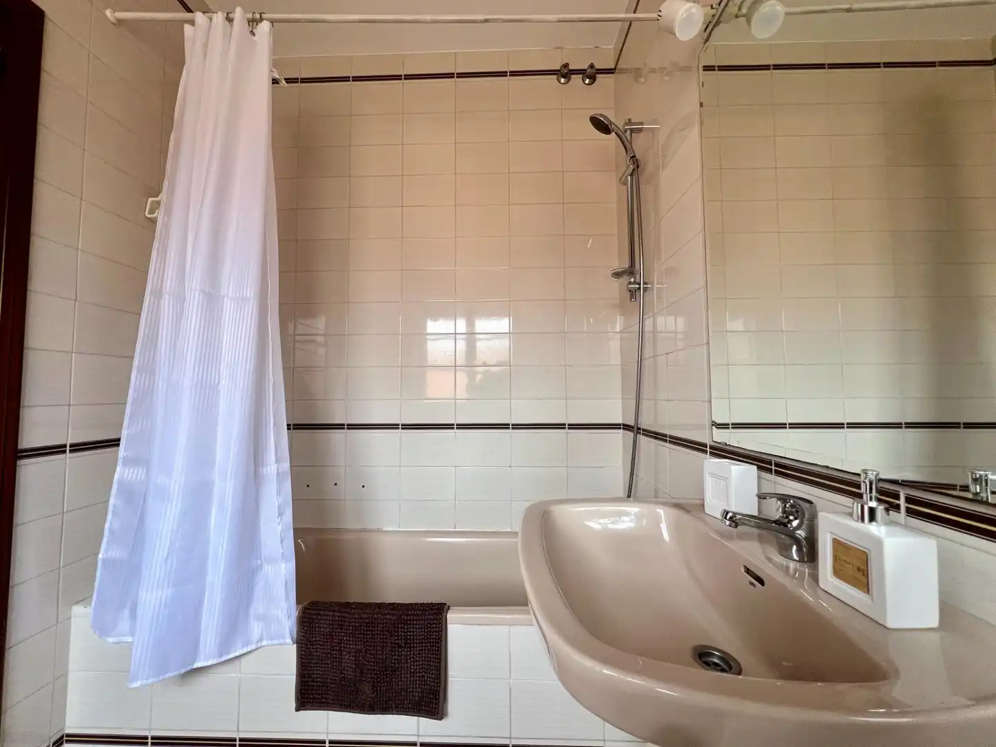 Baño de Piso en venta en Córdoba con Aire acondicionado, Calefacción y Terraza