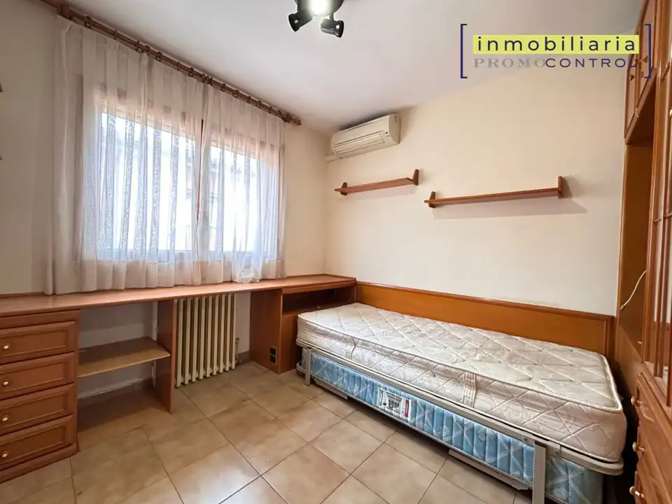 Bedroom of Flat for sale in Zuera  with Air Conditioner, Heating and Terrace