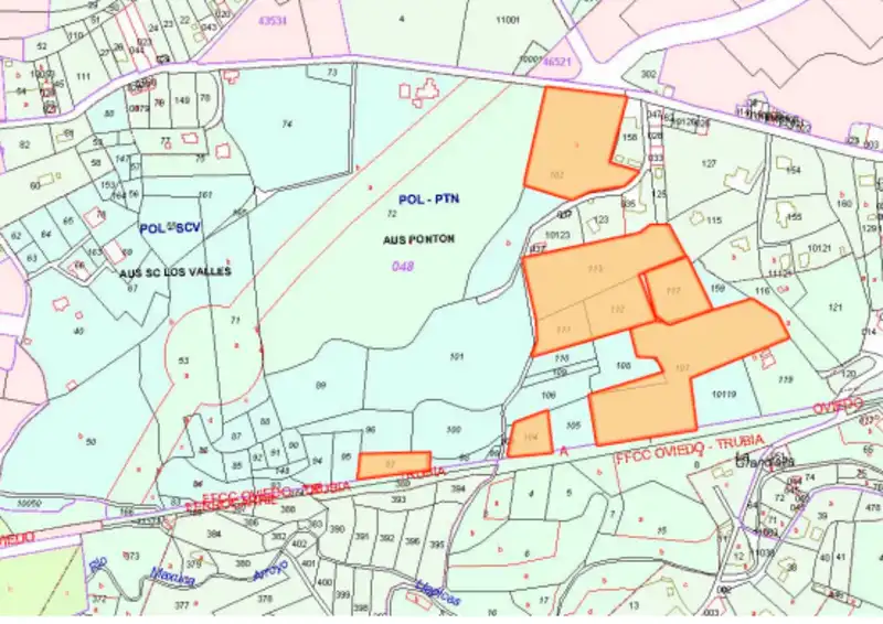 Terreny residencial en venda a LA LLORAL