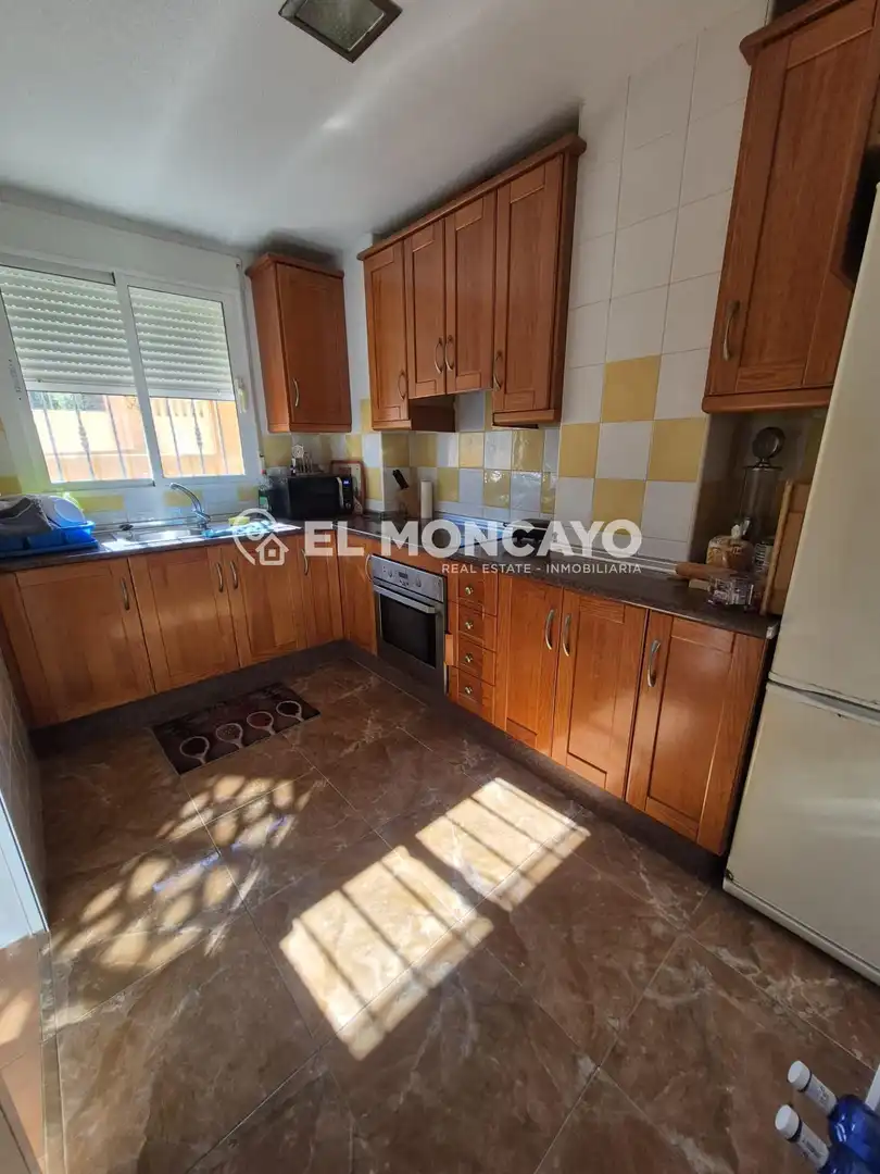 Kitchen of Ground floor for sale in Guardamar del Segura  with Private garden, Terrace and Furnished