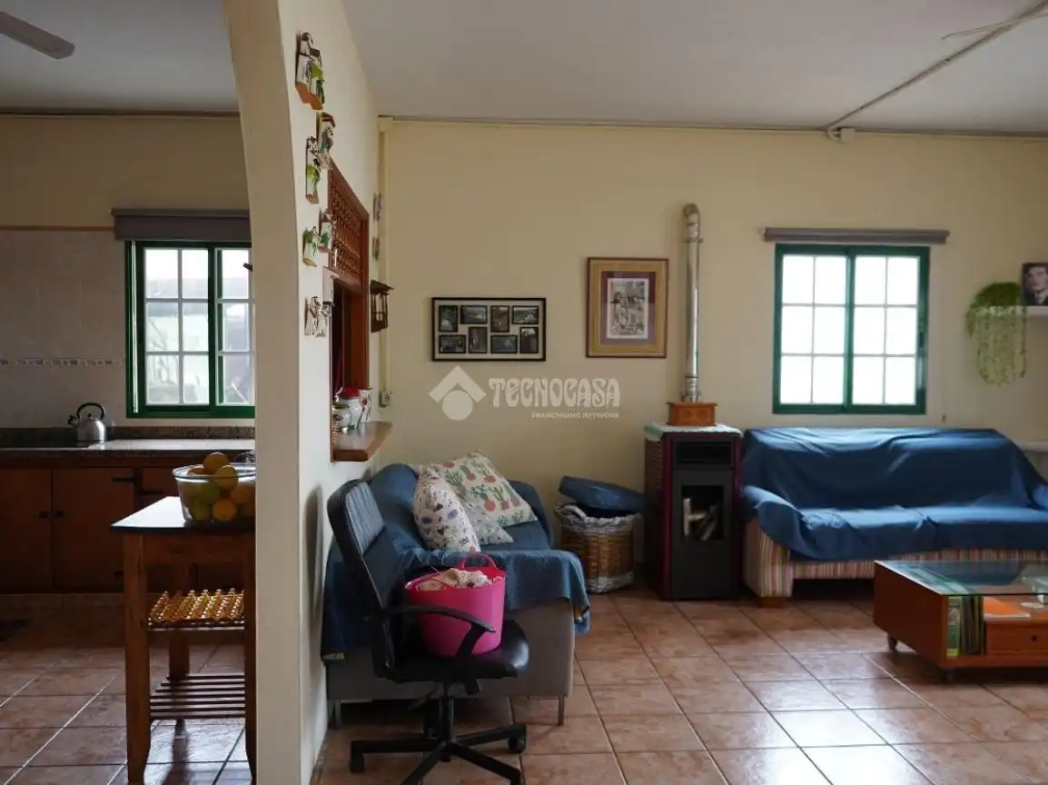 Sala de estar de Casa o chalet en venta en Los Realejos con Terraza y Balcón