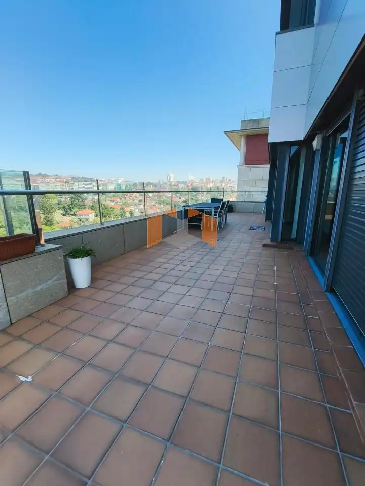 Terraza de Ático en venta en Vigo  con Aire acondicionado, Calefacción y Terraza