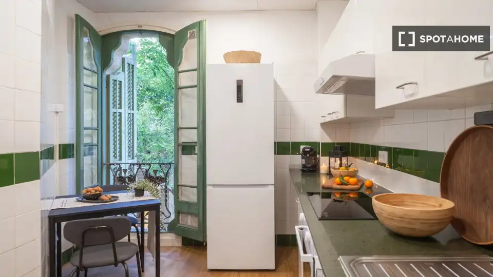 Cocina de Piso de alquiler en Barcelona con Aire acondicionado, Calefacción y Amueblado