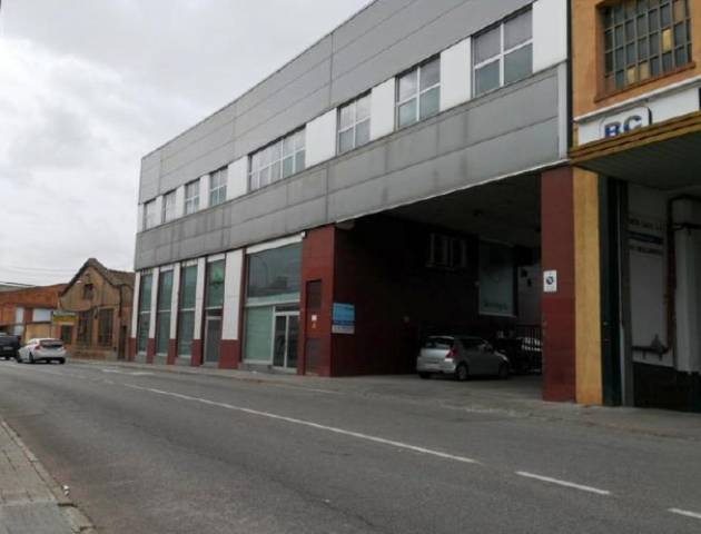 Garaje en Venta en RUBI en Segle XX