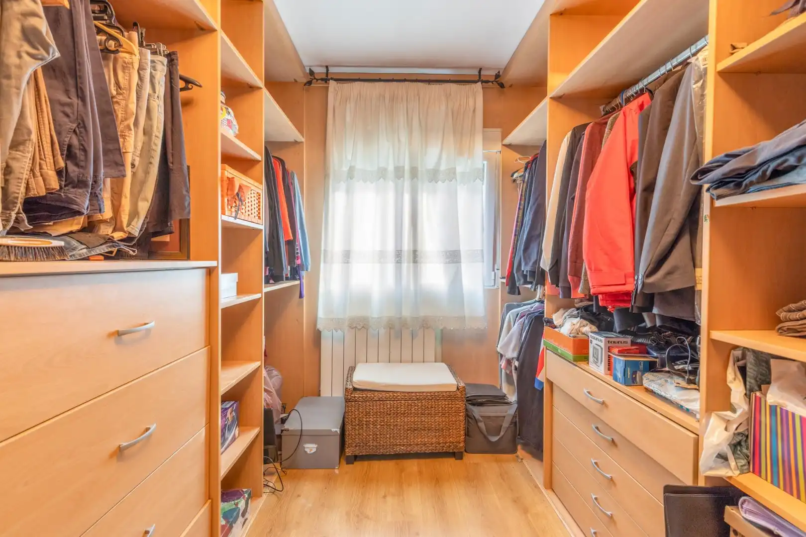 Bedroom of Flat for sale in Granada  with Parquet flooring and Storage room