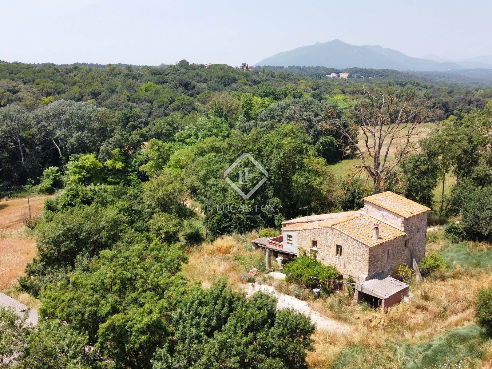 Country house for sale in Figueres
