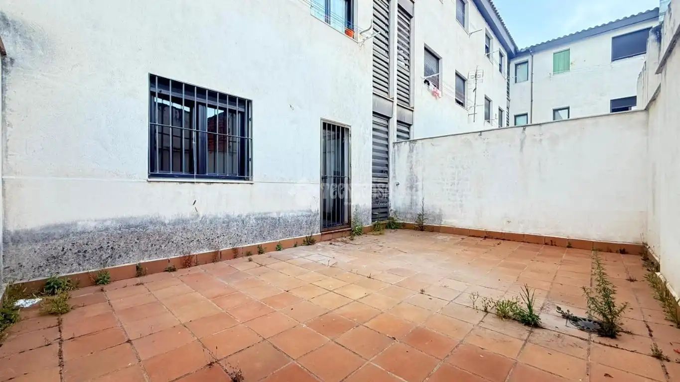 Vista exterior de Piso en venta en Fuensalida con Calefacción y Parquet