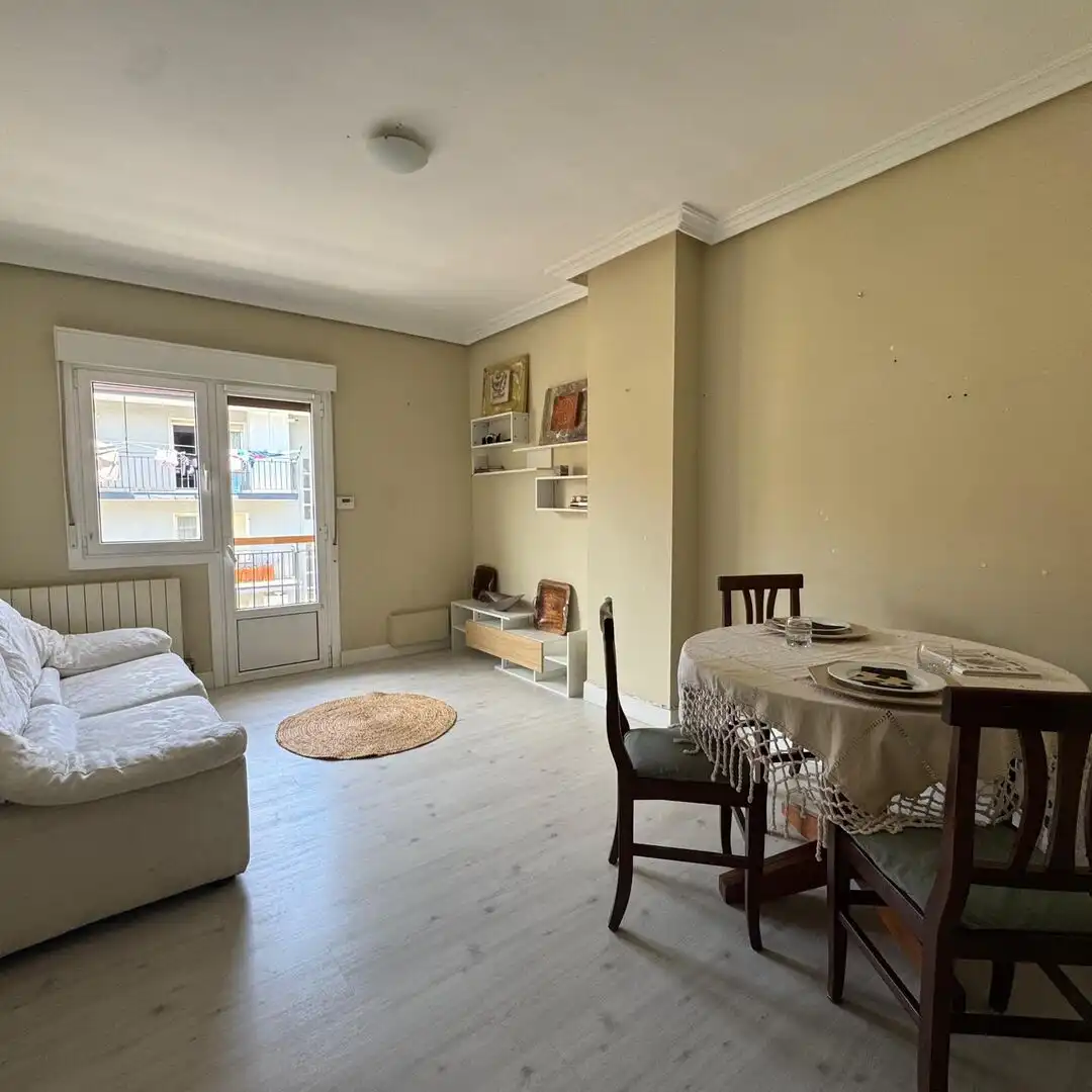 Sala de estar de Piso en venta en Ibarra con Calefacción y Balcón