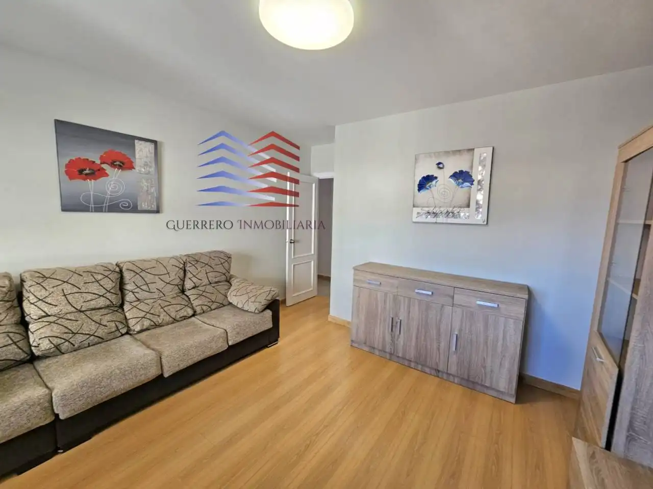 Wohnzimmer von Wohnungen zur Miete in Ourense Capital  mit Heizung, Parkett und Möbliert