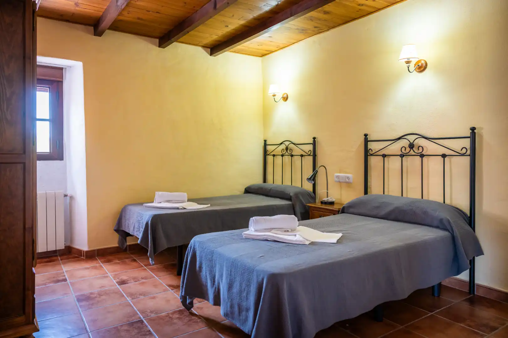 Habitación de Finca rústica en venta en Montejaque con Aire acondicionado, Jardín privado y Terraza