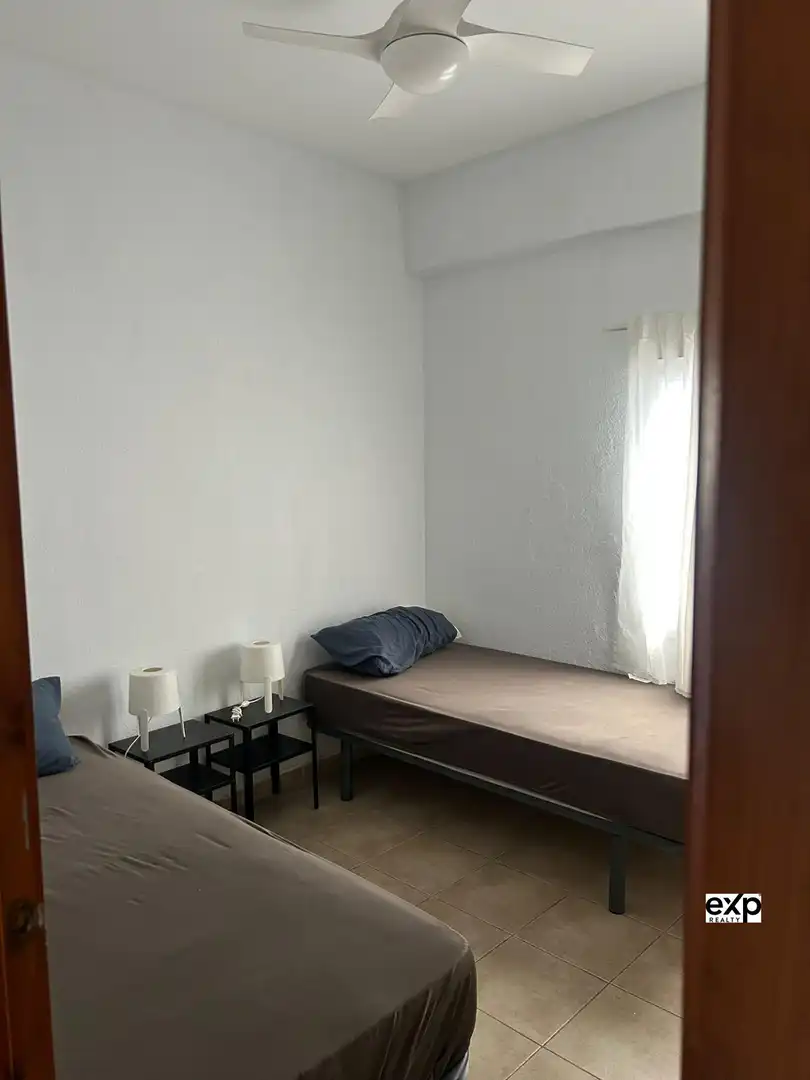 Habitación de Apartamento de alquiler en Xàtiva con Aire acondicionado y Amueblado
