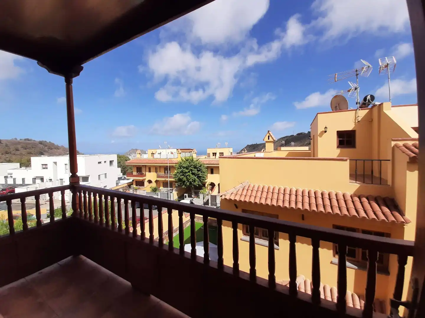 Vista exterior de Casa o chalet en venta en Arucas con Calefacción, Jardín privado y Terraza