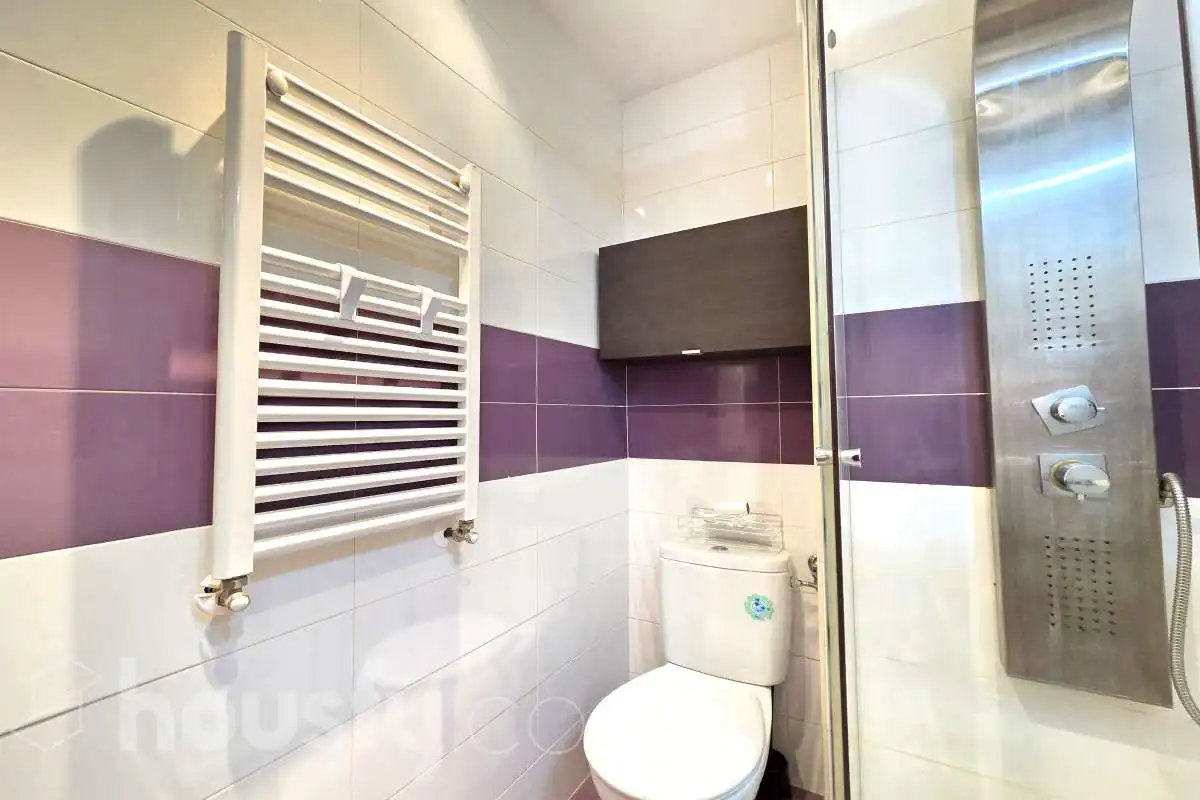 Badezimmer von Wohnung zur Miete in Madrid mit Klimaanlage, Heizung und Möbliert