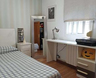 Bedroom of Flat to share in  Valencia Capital  with Terrace