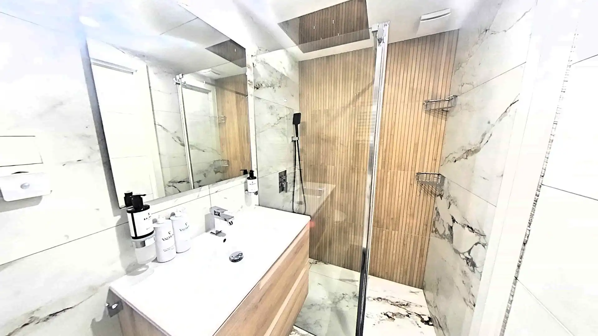 Bany de Apartament en venda en San Pedro del Pinatar amb Aire condicionat, Moblat i Balcó