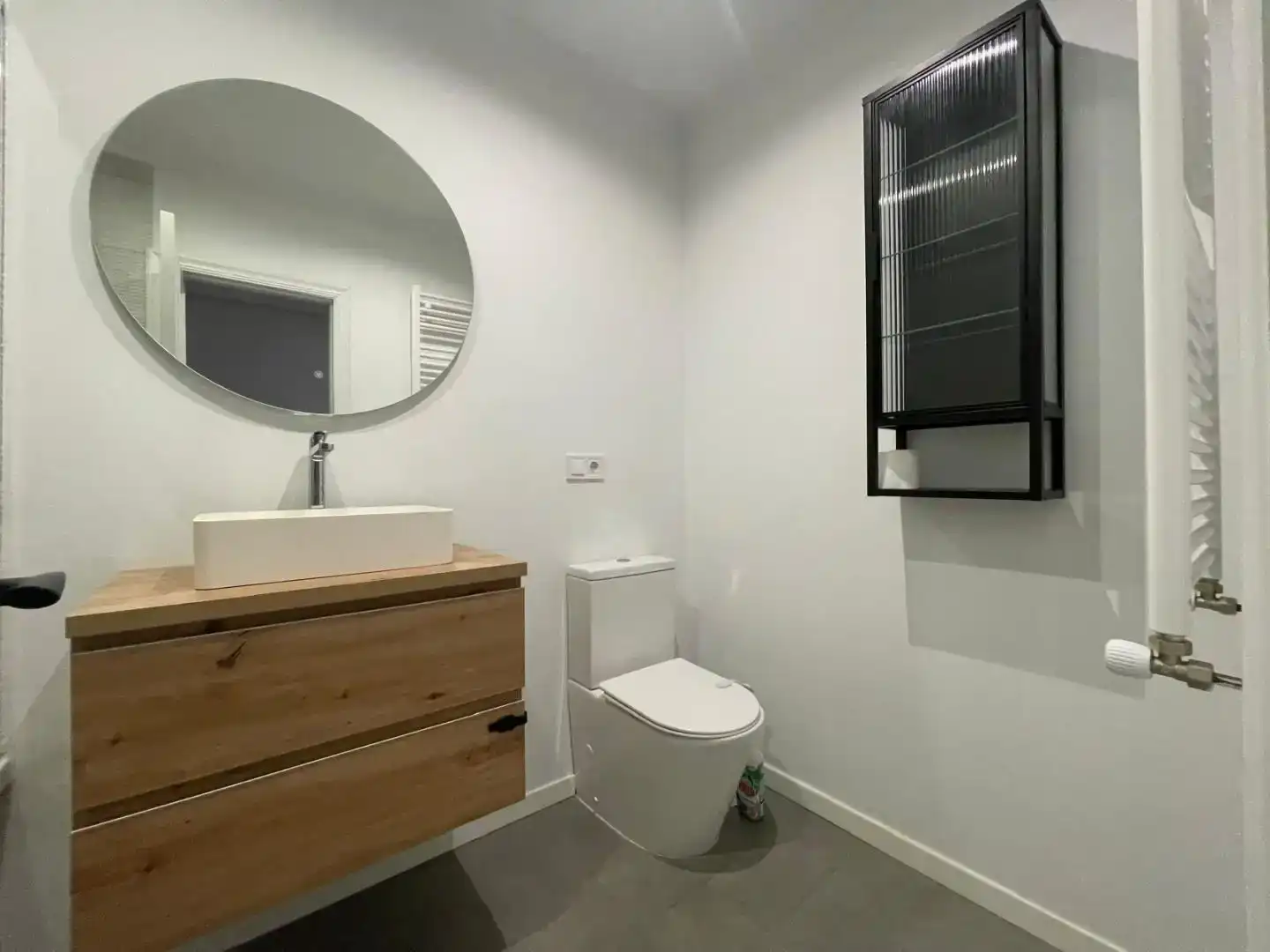 Baño de Dúplex de alquiler en Santander con Aire acondicionado, Parquet y Amueblado