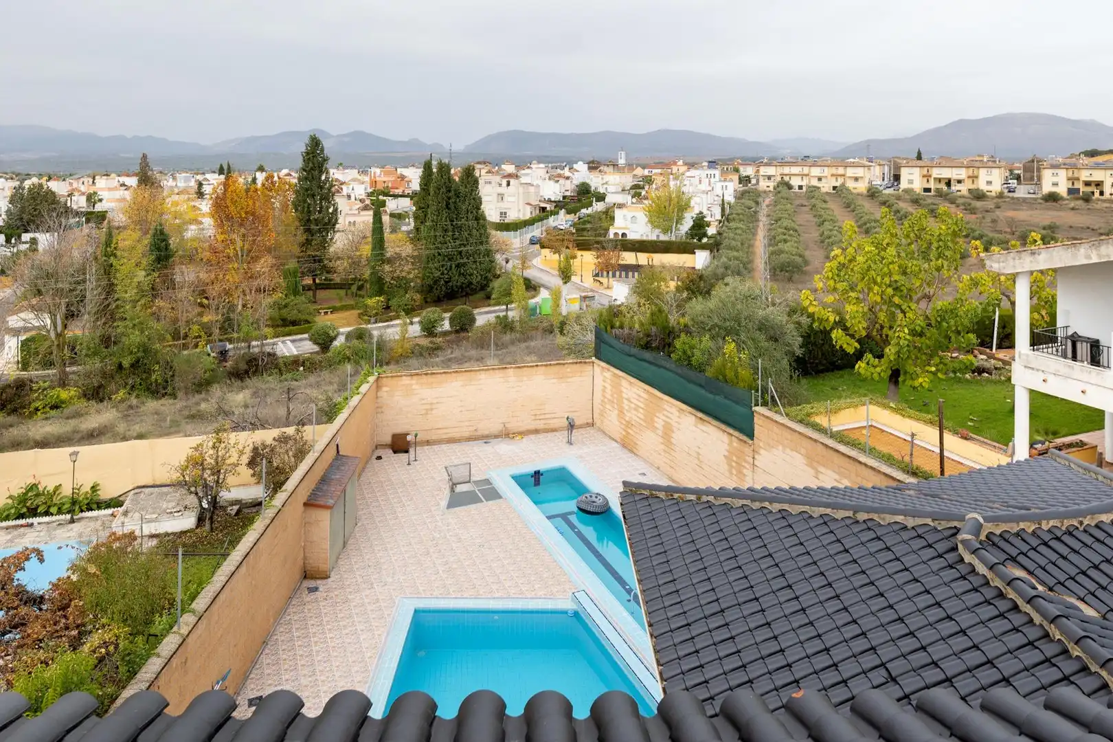 Piscina de Casa o chalet en venta en Albolote con Terraza, Trastero y Piscina