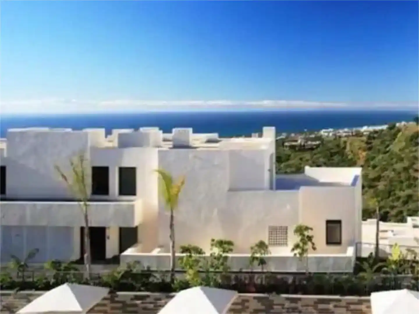 Außenansicht von Wohnung zur Miete in Marbella mit Klimaanlage, Schwimmbad und Balkon