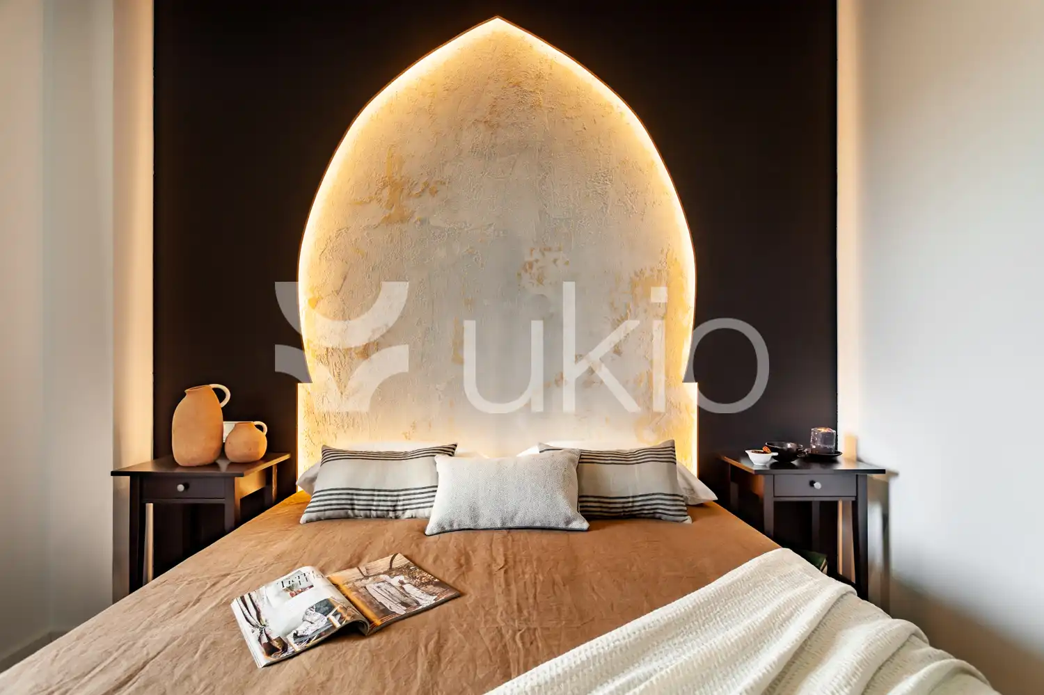 Dormitori de Apartament de lloguer en Barcelona amb Aire condicionat, Terrassa i Moblat