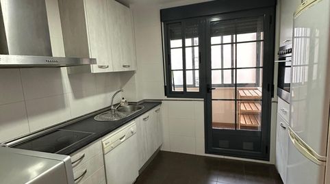 Foto 4 de Piso en venta en Calle Calle Abril, Casco Antiguo, Badajoz Capital