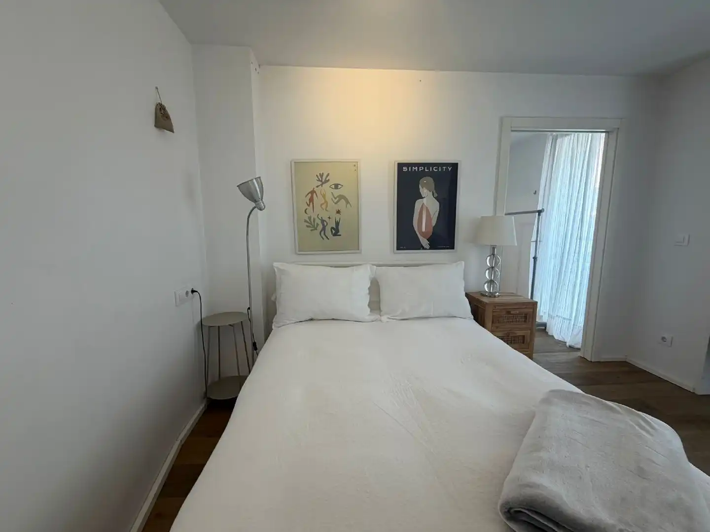 Habitación de Piso de alquiler en A Coruña Capital  con Calefacción y Amueblado