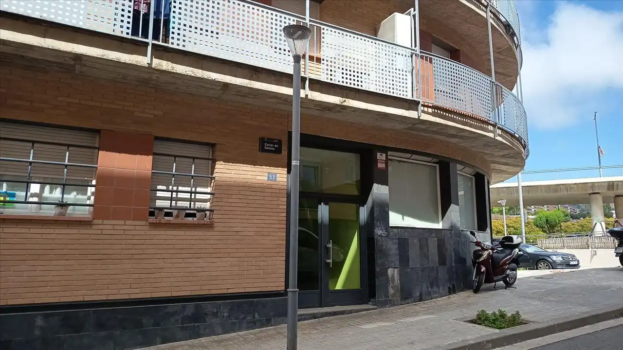 Vista exterior de Piso en venta en Badalona
