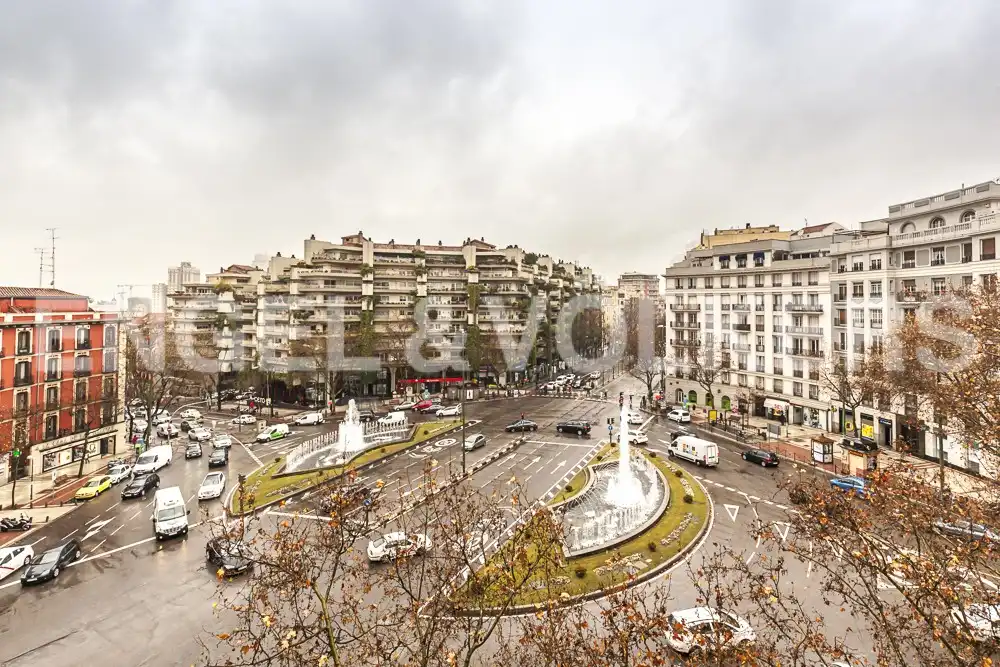 Außenansicht von Wohnungen zur Miete in Madrid mit Klimaanlage, Heizung und Möbliert