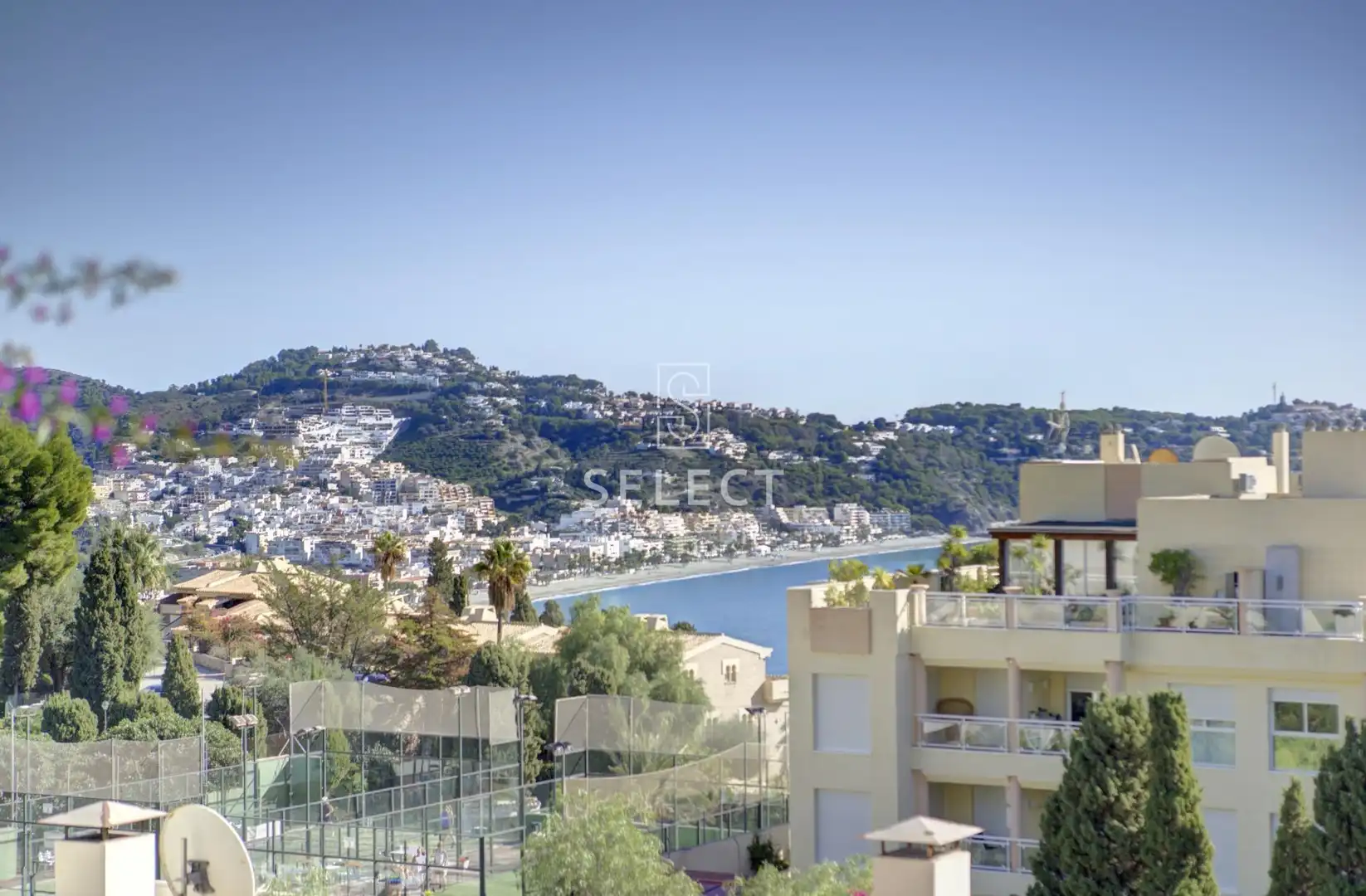 Exterior view of Detached homes for sale in Almuñécar  with Air Conditioner, Terrace and Balcony
