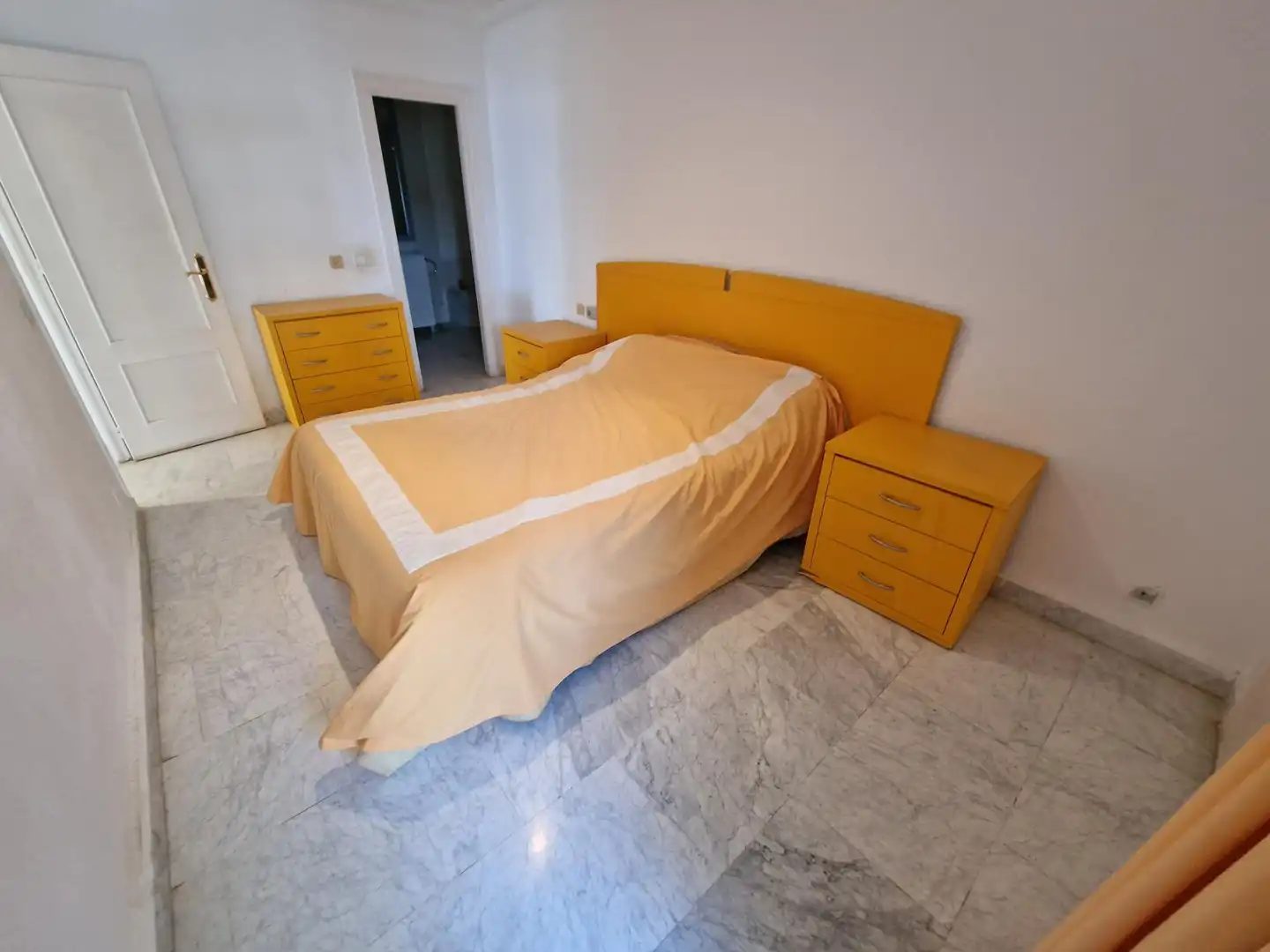 Habitación de Piso de alquiler en Águilas con Balcón y Piscina comunitaria