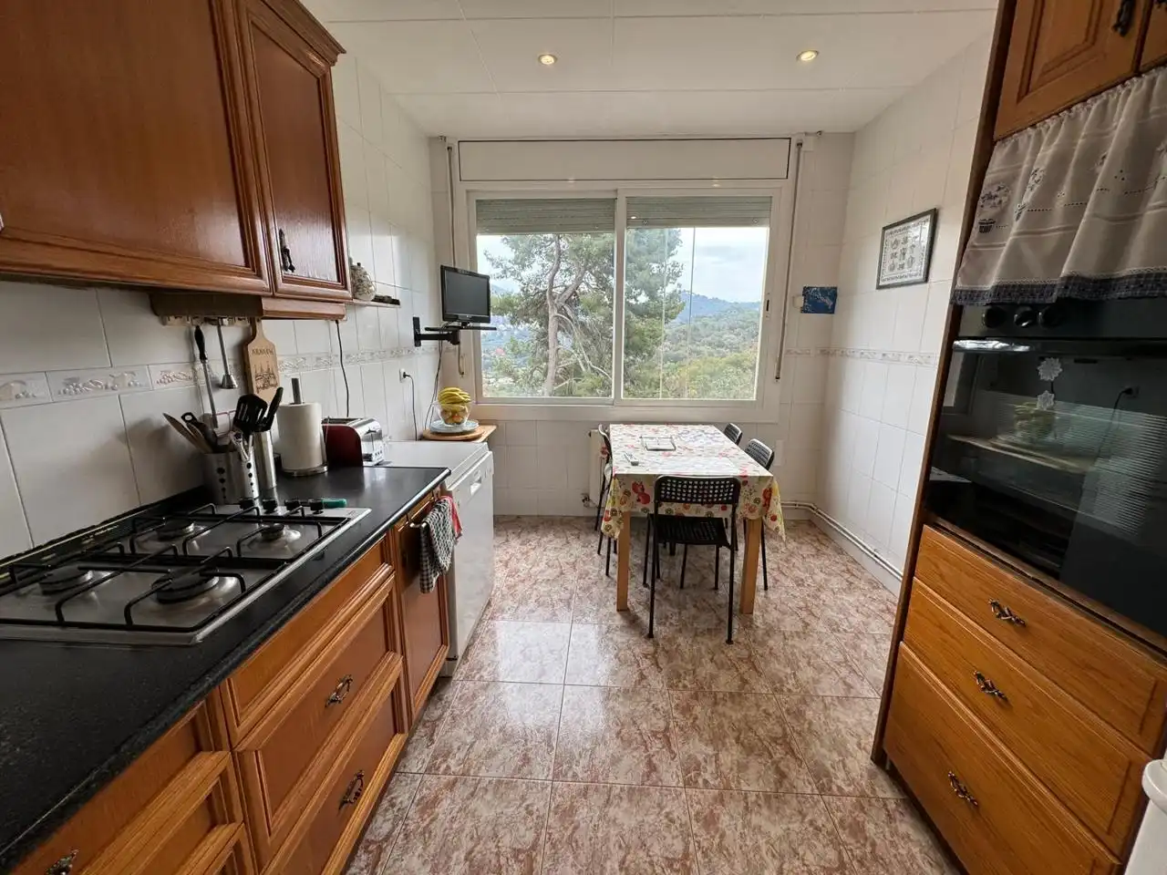 Cocina de Finca rústica en venta en Sant Fost de Campsentelles con Calefacción, Jardín privado y Parquet