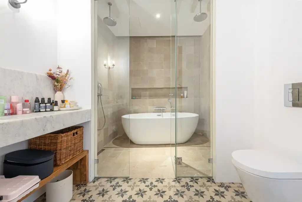 Badezimmer von Country house zur Miete in Pollença mit Klimaanlage, Heizung und Privatgarten