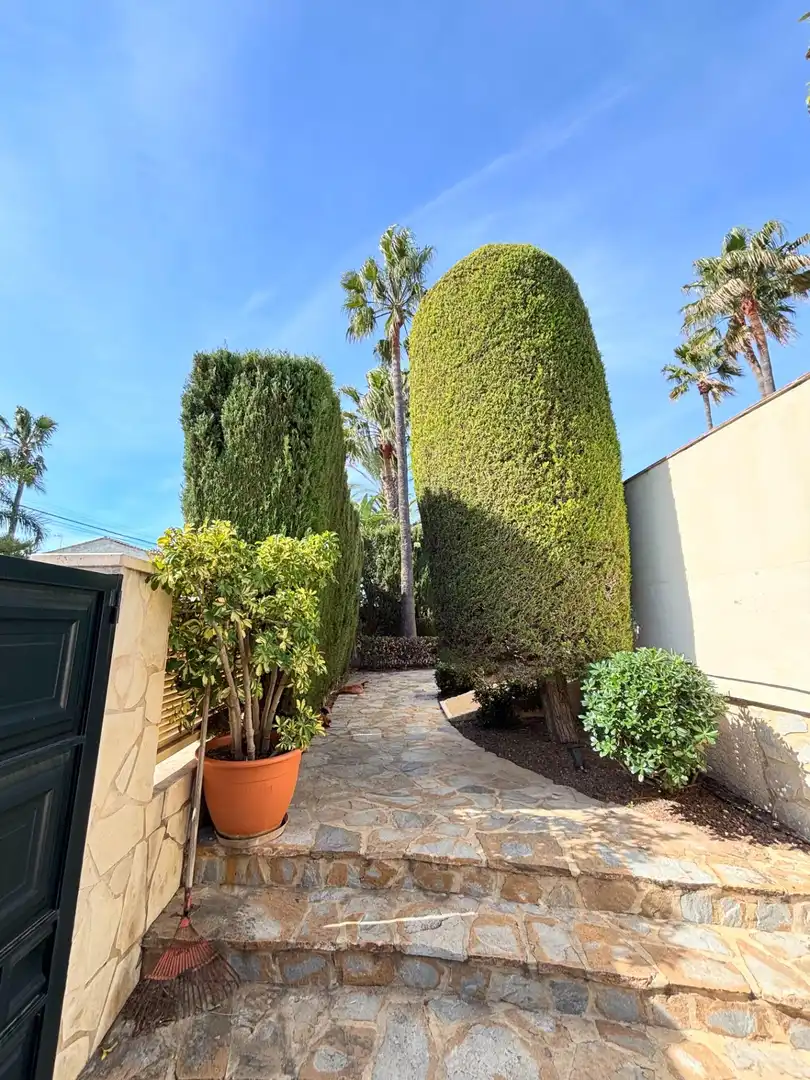 Garten von Haus oder Chalet zum Verkauf in Benidorm mit Klimaanlage, Terrasse und Schwimmbad