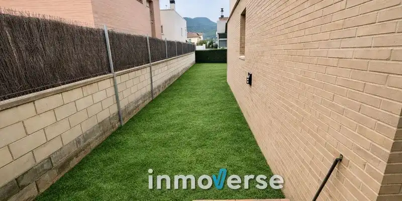 Wohnung zum Verkauf in Montblanc mit Privatgarten
