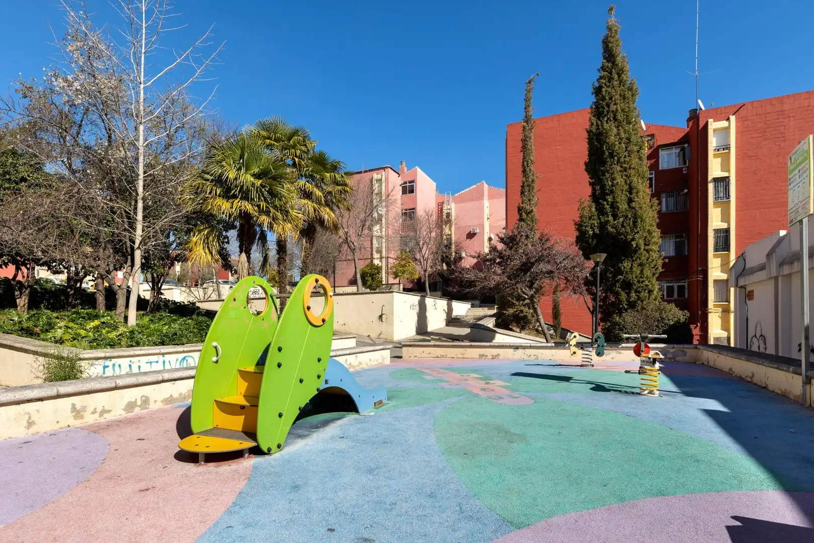 Vista exterior de Piso en venta en Granada