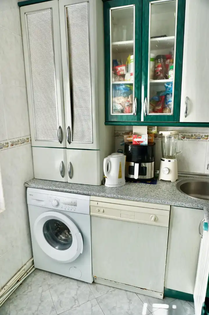 Cuina de Pis en venda en Ávila amb Calefacció, Terrassa i Moblat