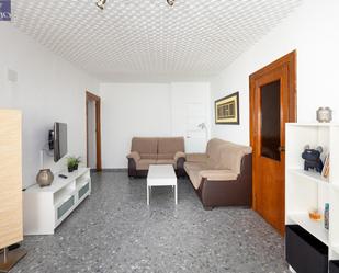 Living room of Flat for sale in  Granada Capital  with Heating and Storage room