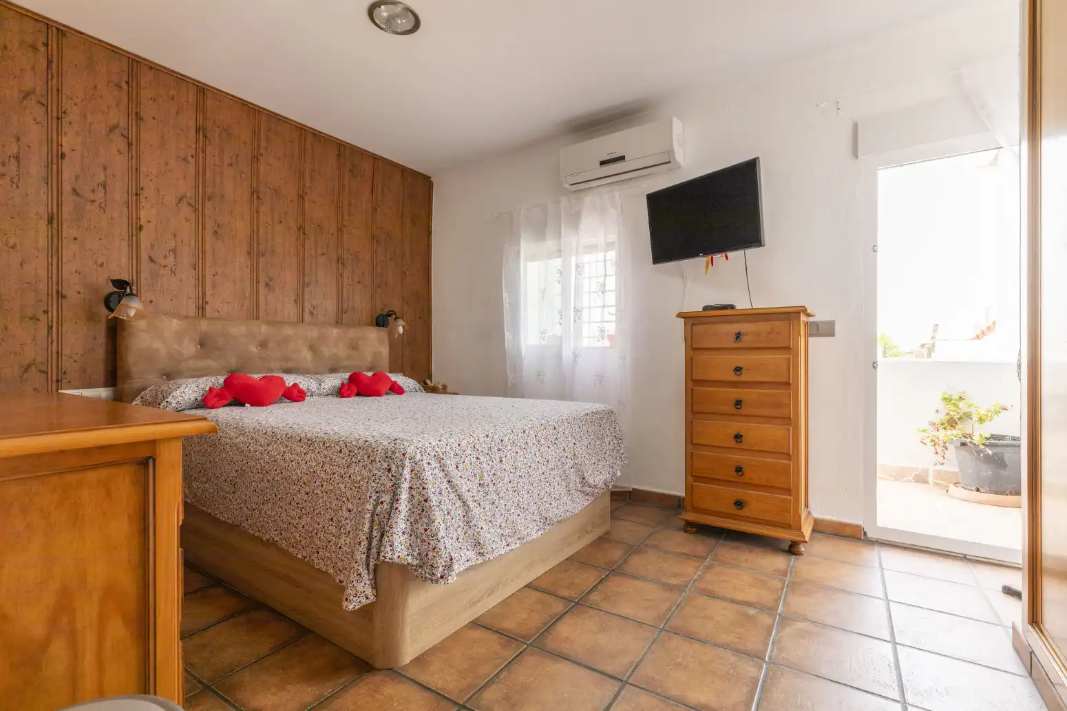 Dormitori de Casa adosada en venda en Moncada amb Aire condicionat, Calefacció i Terrassa
