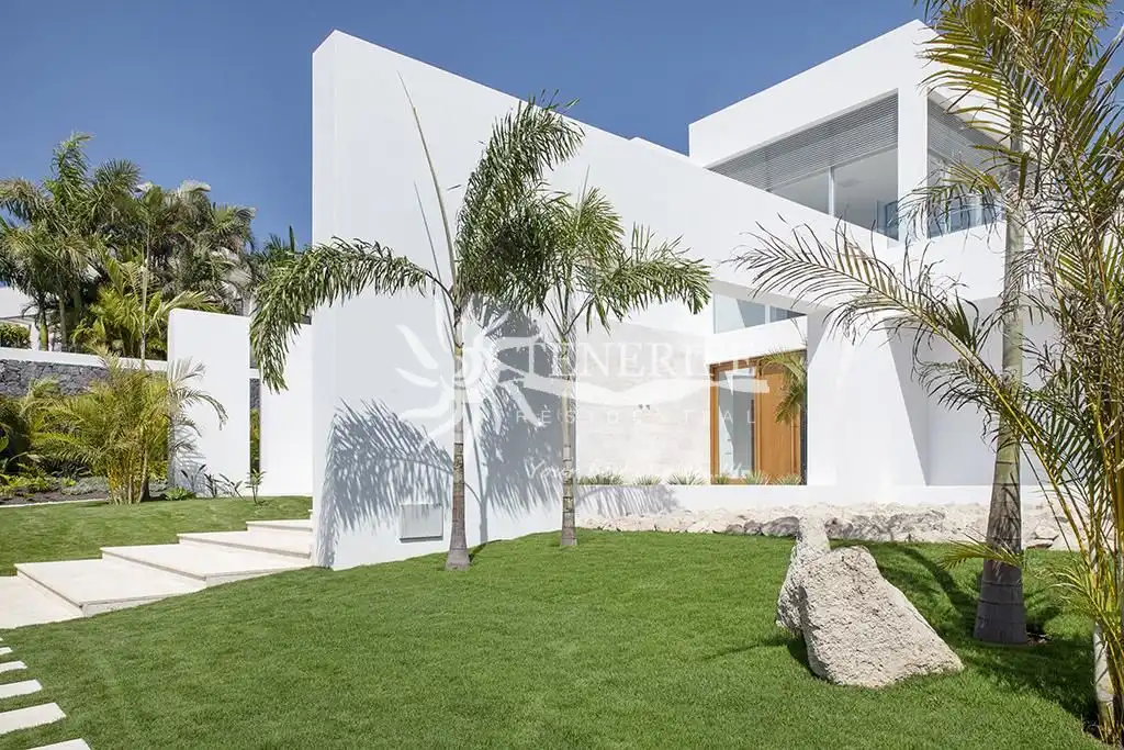 Casa con piscina en venta en Avenida de la Macaronesia, imagen 3