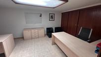 Office for sale in Torrent  with Air Conditioner