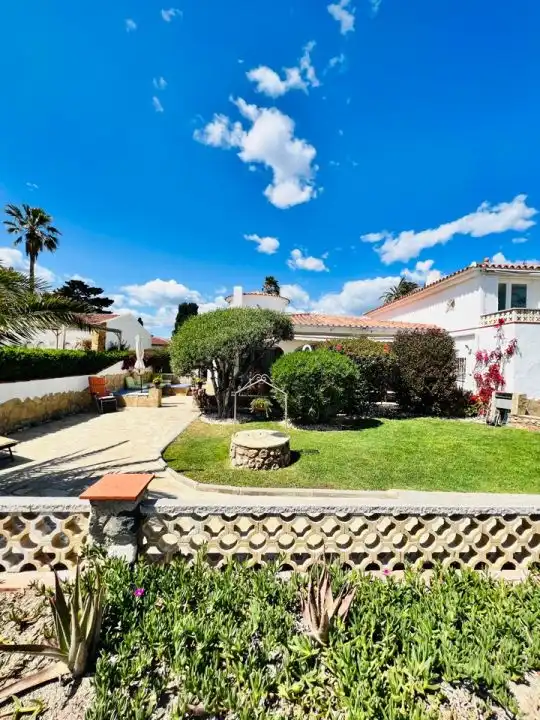 Houses for sale in Platja de Mont-roig