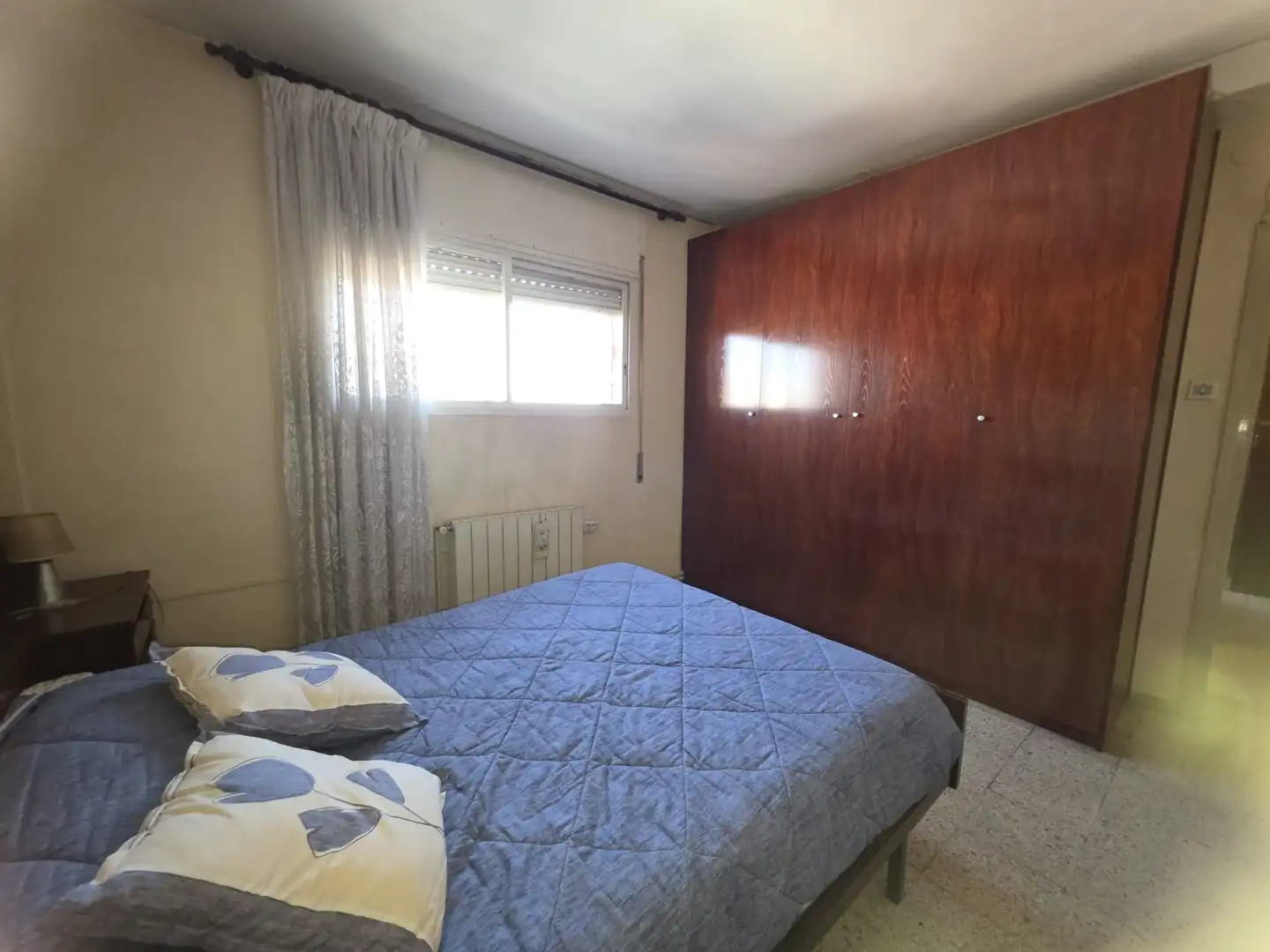 Habitación de Piso en venta en Martorell con Horno, Microondas y TV