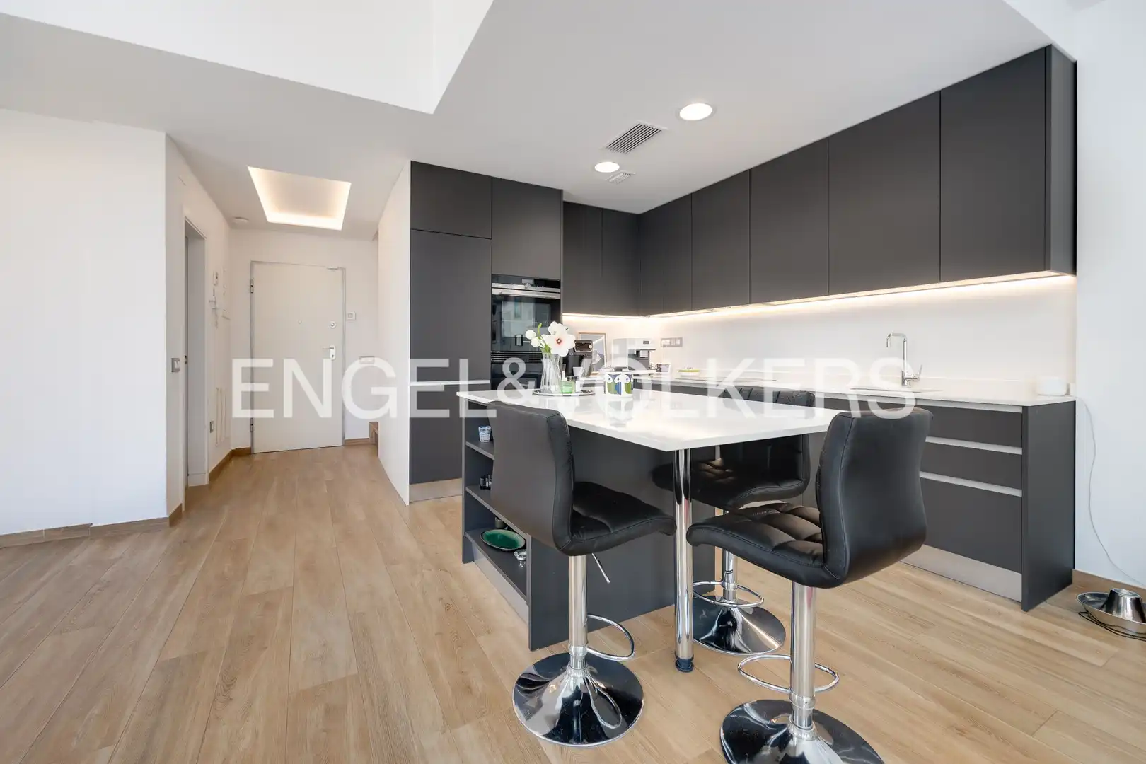Cocina de Casa o chalet en venta en Torrevieja con Aire acondicionado, Calefacción y Jardín privado