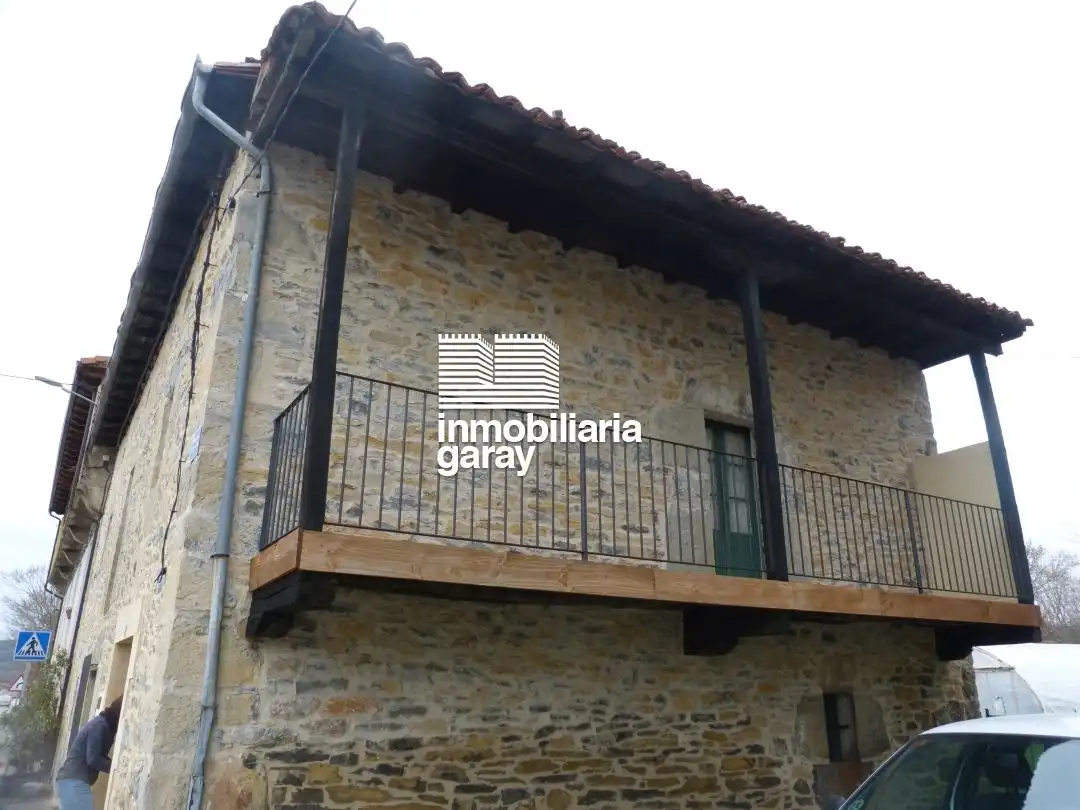 Casa amb terrassa en venda a Merindad de Montija, imagen 2