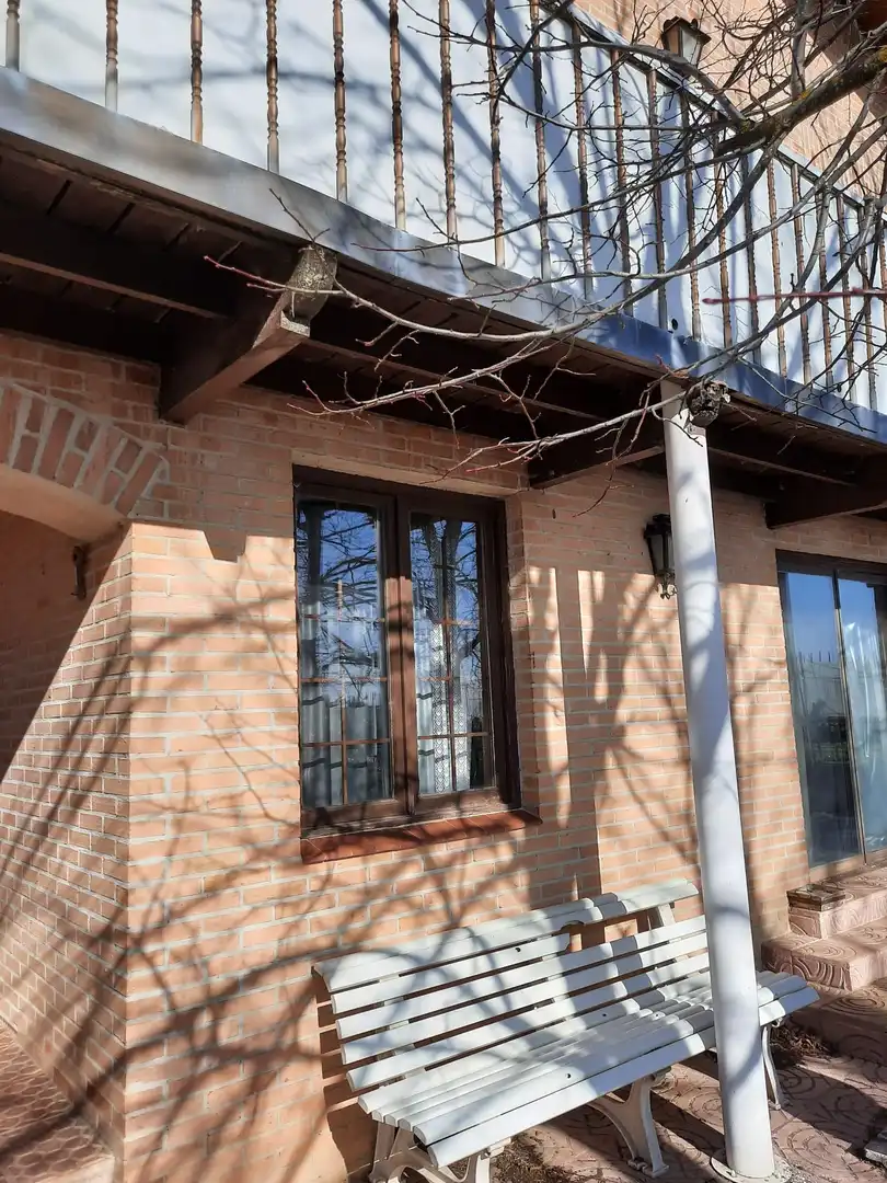 Außenansicht von Country house zum Verkauf in Palencia mit Privatgarten, Terrasse und Abstellraum