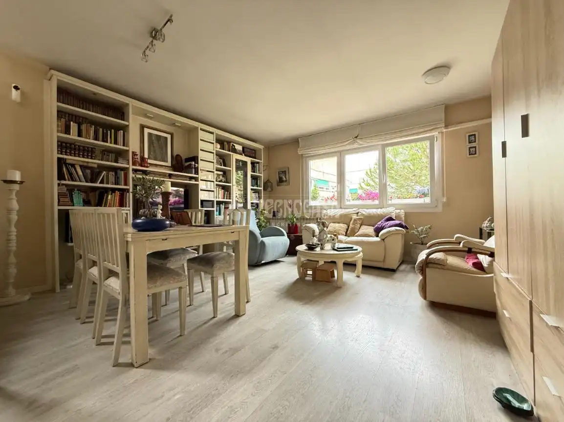 Sala de estar de Piso en venta en  Madrid Capital con Aire acondicionado y Calefacción
