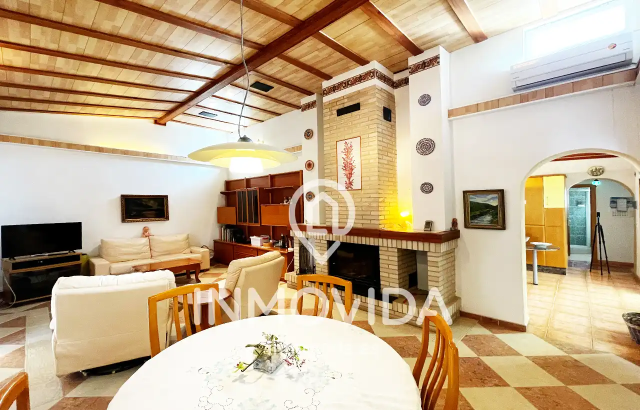 Villa con terrazza in vendita a Cami d'Alboi, imagen 4