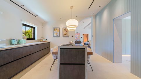 Foto 2 de Piso en venta en Puerto Banús, Málaga